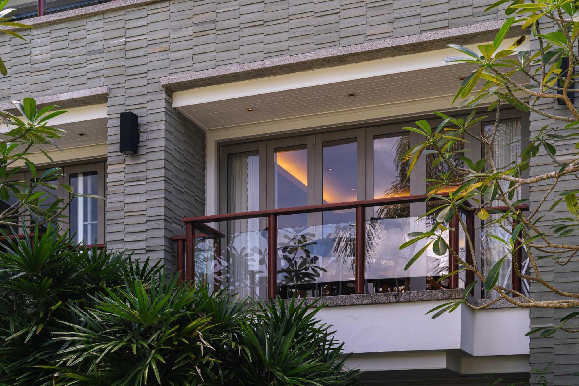 Beachfront Luxury 2 Bdr Apartment By Indreams, Naithon Beach Praia de Nai Thon Exterior foto